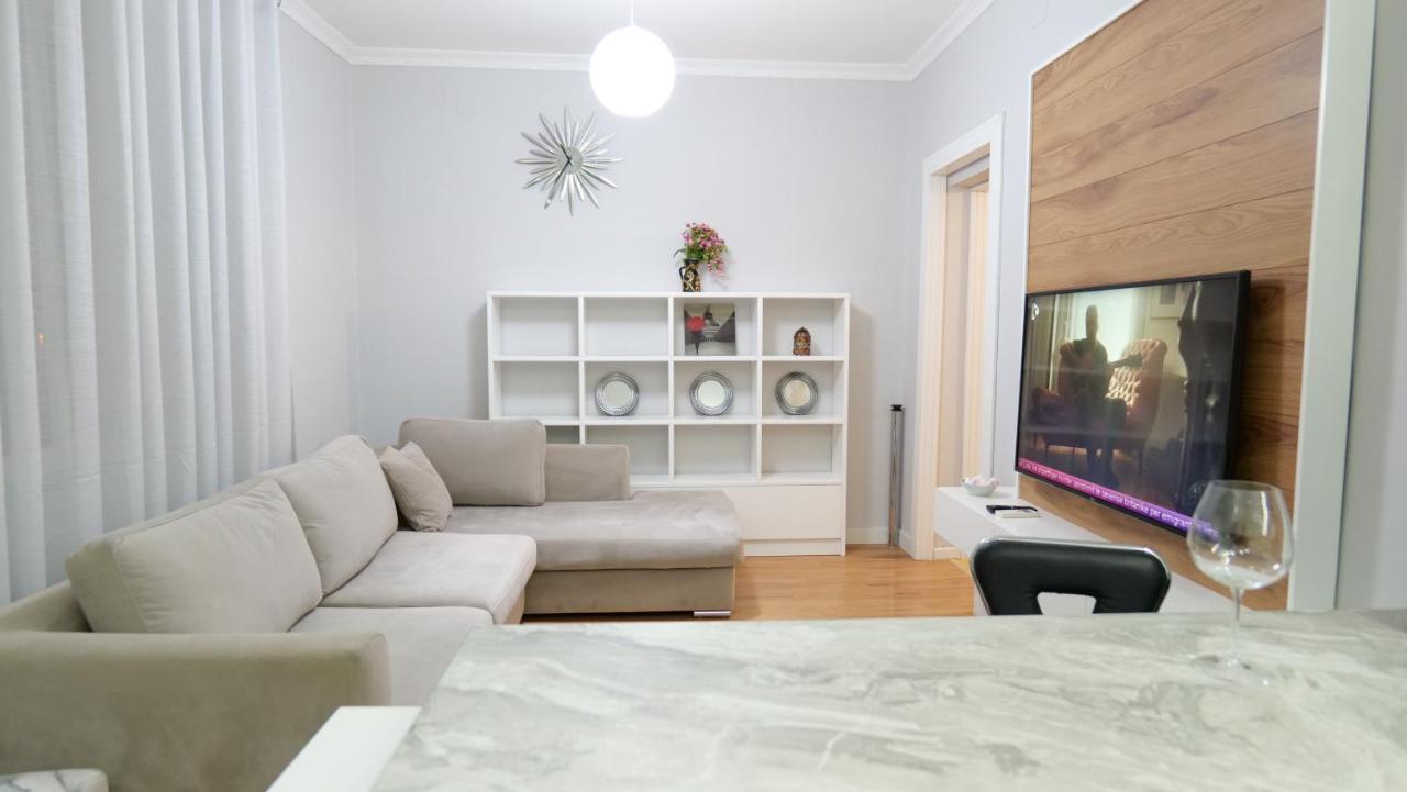 City Center Apartment Niko 04 Tirana Exterior photo